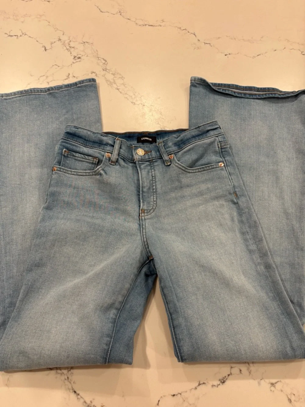 Express 70s Flare Mid Rise Women’s Flare Jeans Light Wash Stretchy 4R